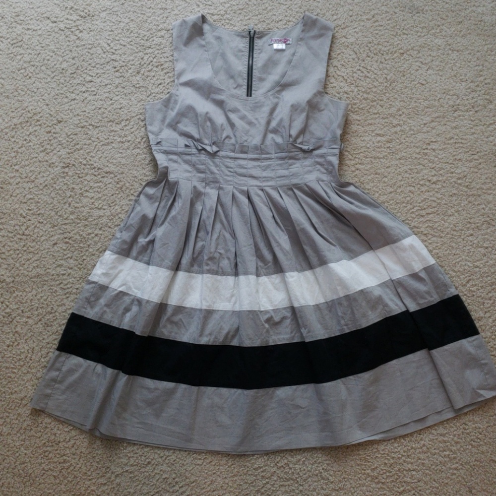 Kenzie Girl Color Block Mini Dress